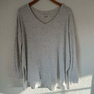 White V-Neck Ribbed Sweater